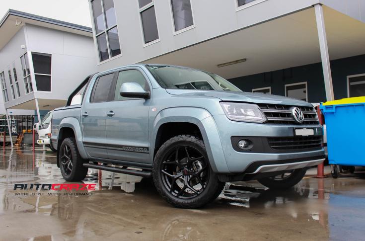 VOLKSWAGEN AMAROK DOMINATE MATTE BLACK